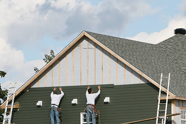 Professional Siding Installation technician working in Great Falls, SC